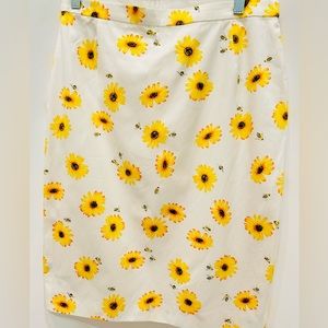💖 S O L D 💖 Vintage Escada  White / Yellow Florals Summer Skirt.  NWOT